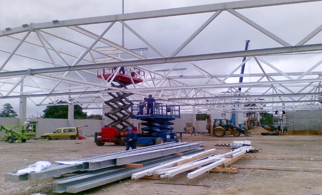 Installation of steel structure of hypermarket Kaufland in Wieluń